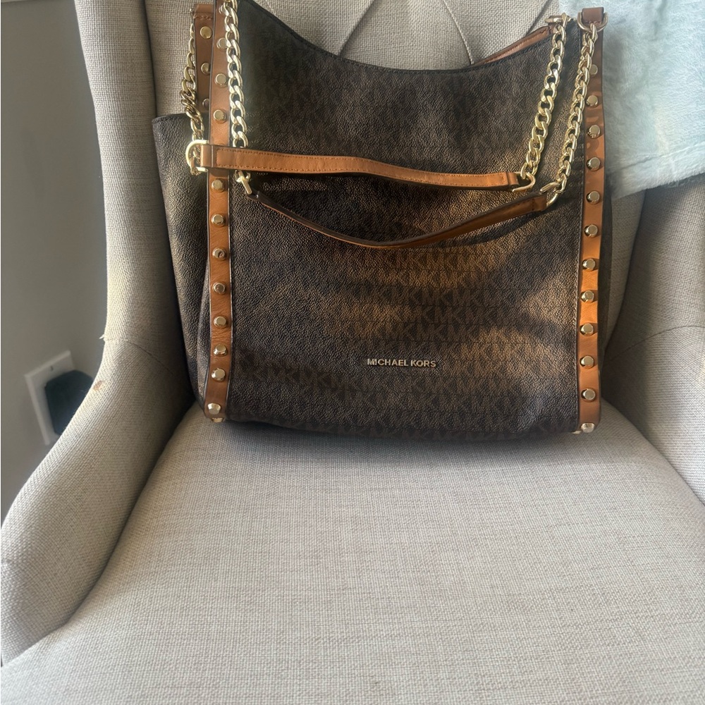 Michael Kors Brown and Gold Shoulder Bag - Picture 2 of 11